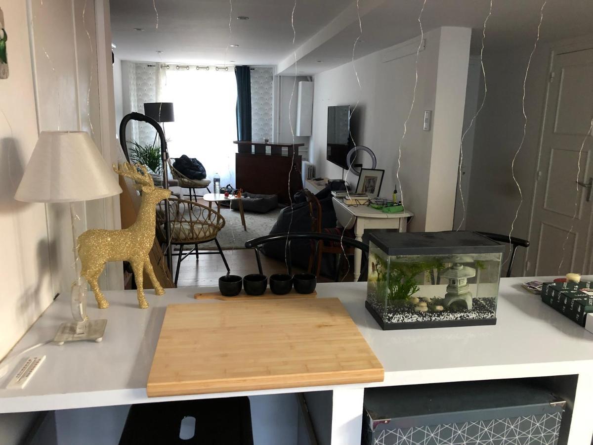 Agreable Maison De Ville ,Calme Avec Tous Les Commerces A 150M แชร์บูร์ก อ็อง กงต็องแต็ง ภายนอก รูปภาพ