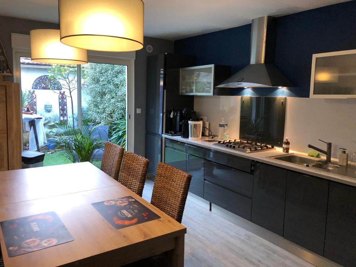 Agreable Maison De Ville ,Calme Avec Tous Les Commerces A 150M แชร์บูร์ก อ็อง กงต็องแต็ง ภายนอก รูปภาพ